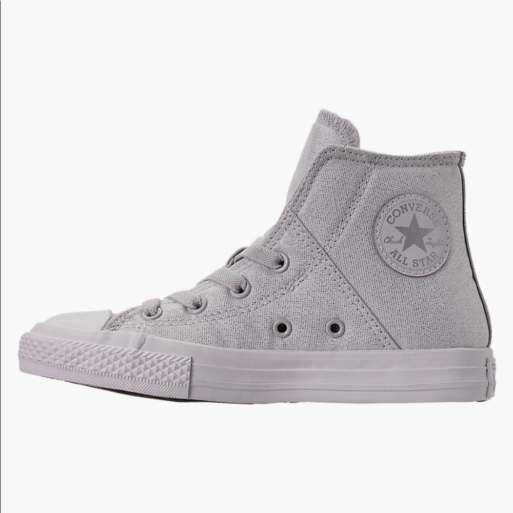 ❌SALE❌ Little girls zip converse